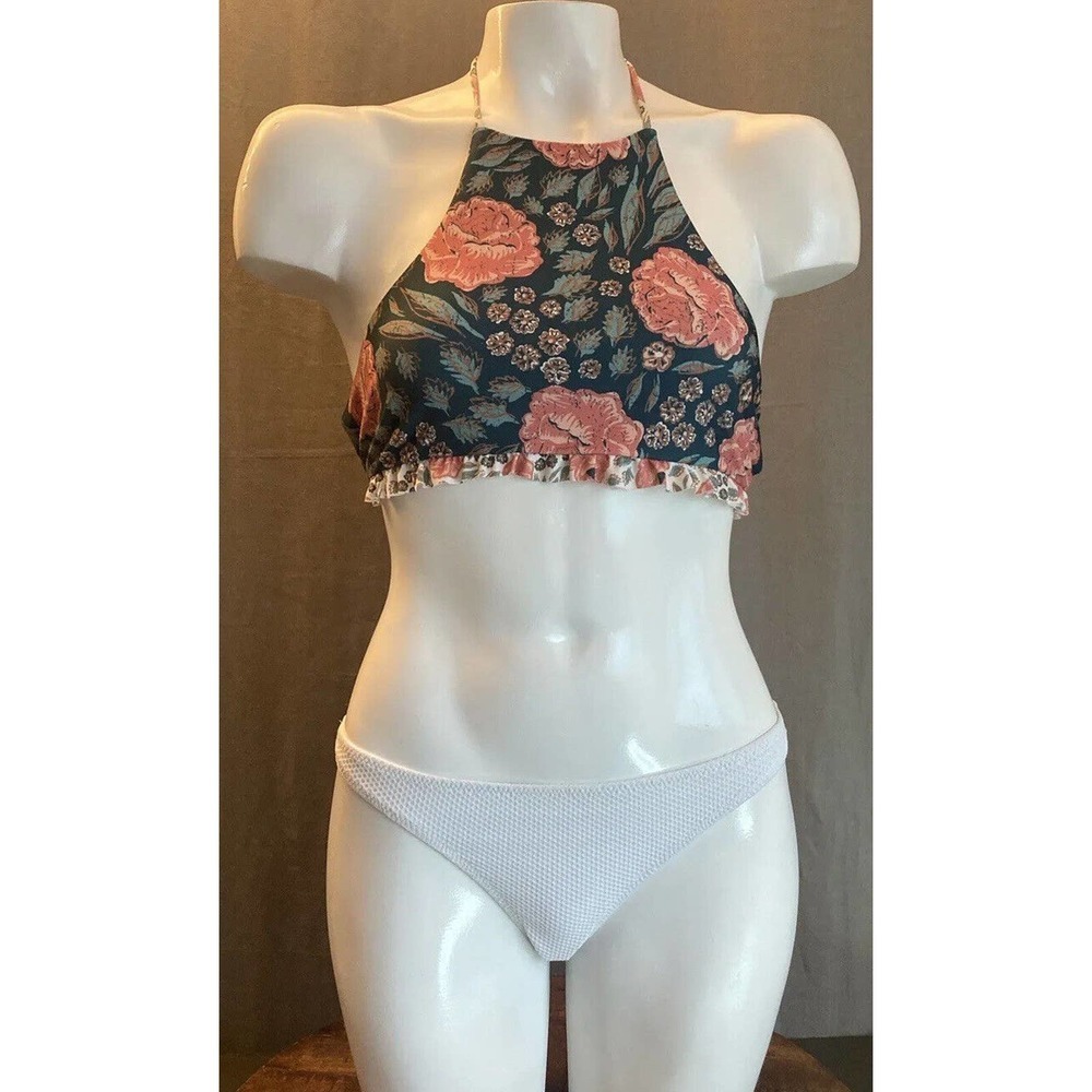 Beach Riot x Stone Cold Fox Top- Bikini Top- White Bottoms (NWT) Mismatch Set